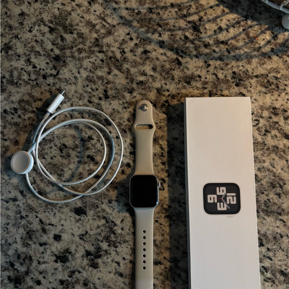 Apple Watch SE (Gen 2) 40 mm